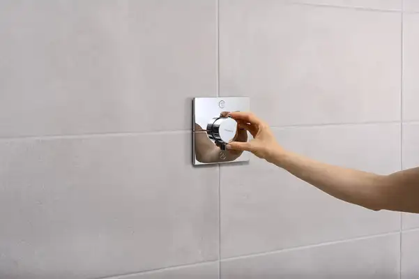 Hansgrohe ShowerSelect Comfort E Термостат на 2 потребителя, хром (15572000)