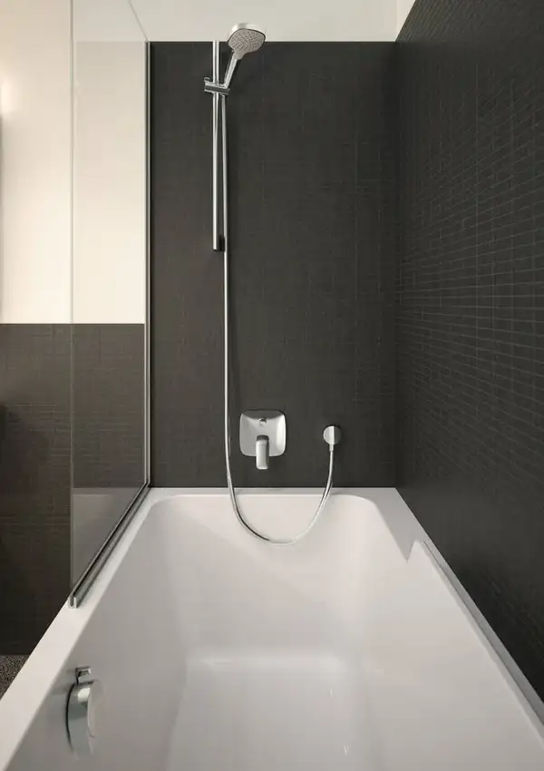 Смеситель для ванны/душа, со встроенной защитной комбинацией Hansgrohe Logis (цвет - хром) 71407000