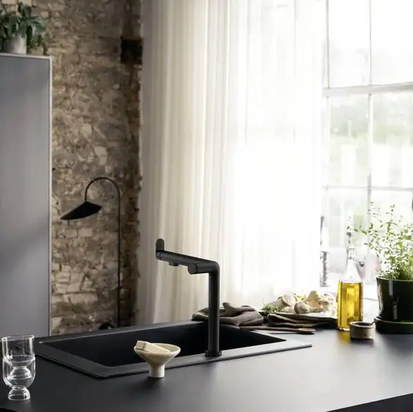 Hansgrohe Aqittura M91 Змішувач для кухні, чорний (76804670)