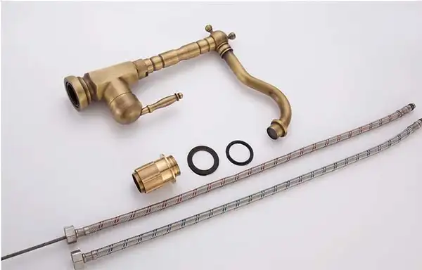 Смеситель для раковины (умывальника) REA BONA OLD GOLD золотой высокий (REA-B2150)