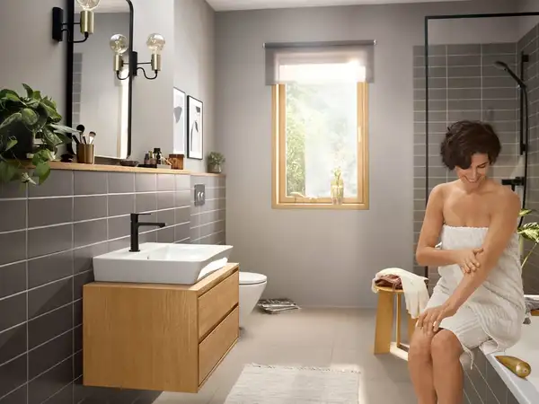 Hansgrohe Rebris E Змішувач для раковини, чорний матовий (72589670)