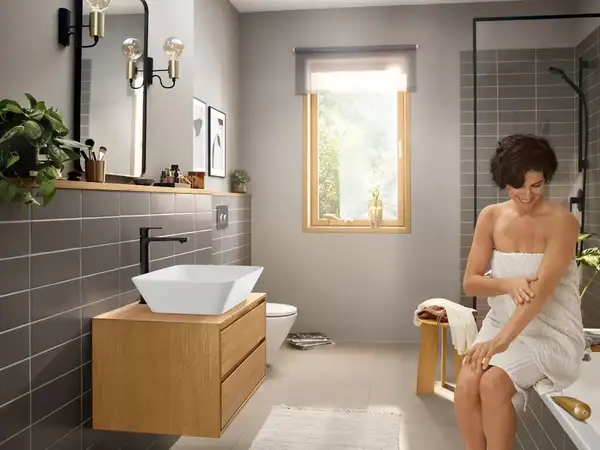 Hansgrohe Rebris E Змішувач для раковини, чорний (72591670)