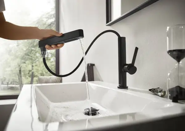 Смеситель для раковины высокий, с вытяжным душем, 2 вида струи Hansgrohe Finoris (цвет - чёрный матовый), с донным клапаном Push Open (76063670) фото 10 Aquada.com.ua