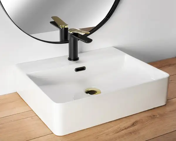 Смеситель для раковины (умывальника) REA CREEK BLACK GOLD низкий (REA-B8503)
