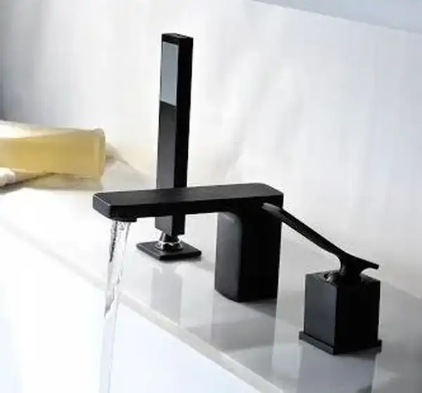 Смеситель для ванны REA SONIC BLACK черный на борт ванны (REA-B0185)