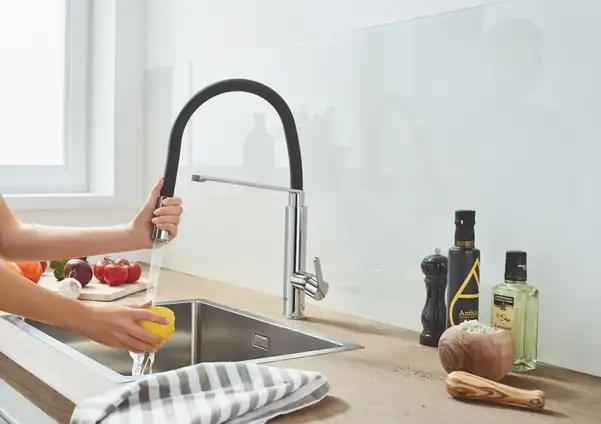 Grohe Feel кухонный смеситель, хром (31489000)
