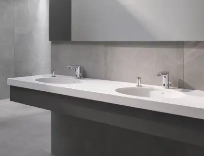 Смеситель электронный для раковины Grohe Bau Cosmopolitan E (цвет - хром), без смешивания (36452000) фото 4 Aquada.com.ua