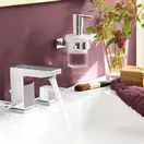 GROHE Дозатор для рідкого мила з тримачем Essentials Cube  (40756001) фото 4 Aquada.com.ua