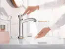 HANSGROHE Смеситель для раковины однорычажный, хром/золото Metropol Classic (31302090) фото 3 Aquada.com.ua