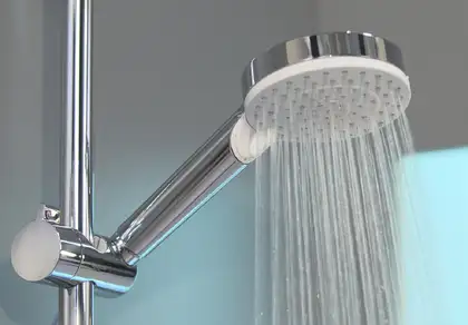 HANSGROHE Душевой набор, 0,65 м, белый/хром Crometta Vario (26532400) фото 3 Aquada.com.ua