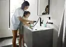 Смеситель для раковины высокий, с вытяжным душем, 2 вида струи Hansgrohe Finoris (цвет - чёрный матовый), с донным клапаном Push Open (76063670) фото 6 Aquada.com.ua