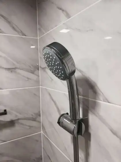 Душовий набір з тримачем, 3 режими струменя Grohe New Tempesta Cosmopolitan (27584002)