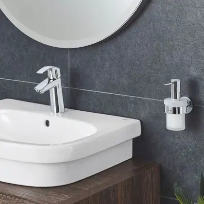 Дозатор рідкого мила Grohe Essentials New (40394001)