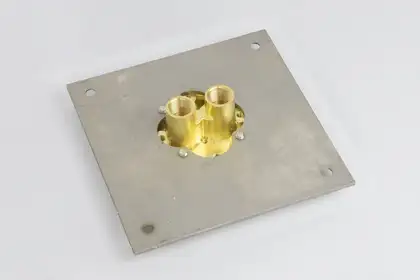 Смеситель для ванны CORSAN TRINO CHROME напольный (CMB7159CH) Смеситель для ванны CORSAN TRINO CHROME напольный (CMB7159CH)