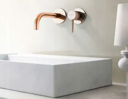 Смеситель для раковины (умывальника) REA LUNGO ROSE GOLD розовое золото настенный скрытого монтажа (REA-B8548) Смеситель для раковины (умывальника) REA LUNGO ROSE GOLD розовое золото настенный скрытого монтажа (REA-B8548)