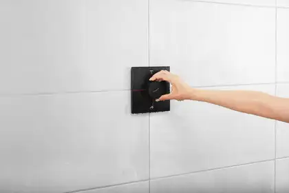 Hansgrohe ShowerSelect Comfort E Термостат, чорний (15572670) Hansgrohe ShowerSelect Comfort E Термостат, чорний (15572670)