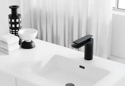 Смеситель для кухни KOHLMAN EXPERIENCE BLACK (QB146EB)