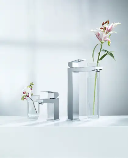 Grohe Eurocube Смеситель для раковины, хром (23406000) Grohe Eurocube Смеситель для раковины, хром (23406000)