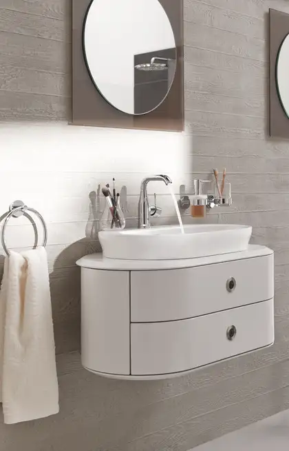 Змішувач для раковини M-розміру Grohe Essence New (23462001)
