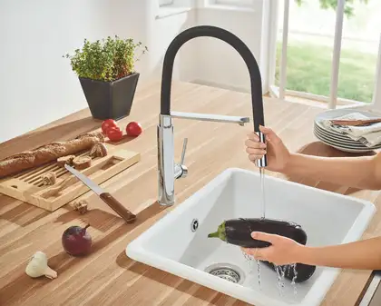Змішувач для кухні з гнучким виливом Grohe Concetto new (31491000)