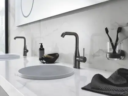 Змішувач для раковини L-розміру Grohe Essence New (32628AL1)