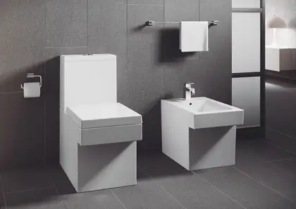 Набір аксесуарів 3 в 1 Grohe Essentials Cube New (40757001)