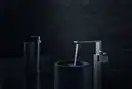 Смеситель напольный для раковины, алмазная резка Axor Edge (цвет - хром), с донным клапаном push-open (46041000) фото 2 Aquada.com.ua