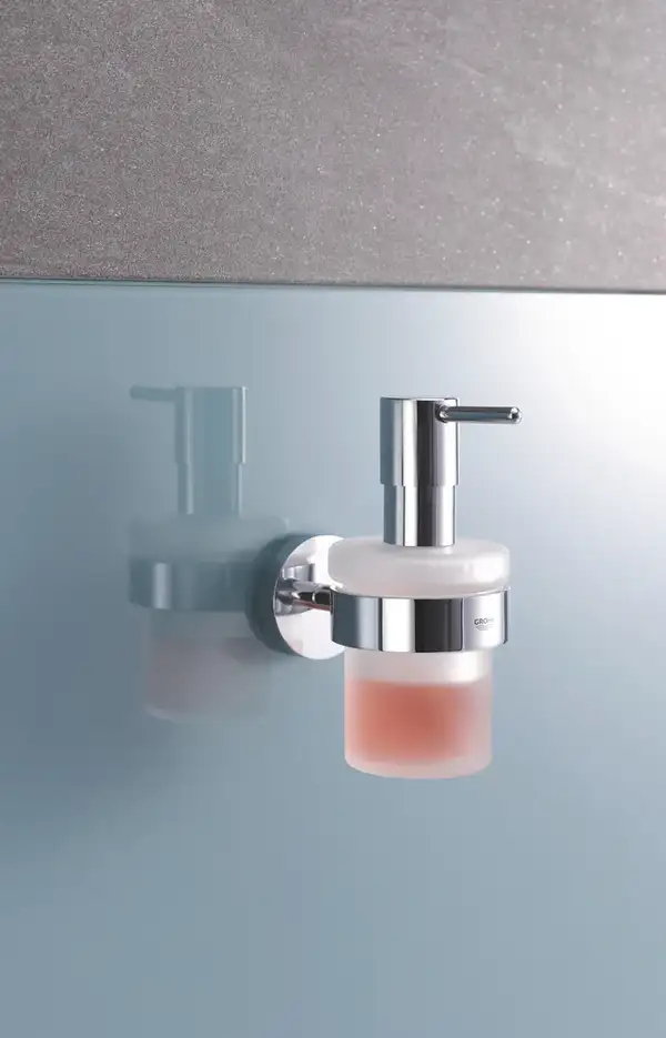 Дозатор рідкого мила Grohe Essentials New (40448001) Дозатор рідкого мила Grohe Essentials New (40448001)