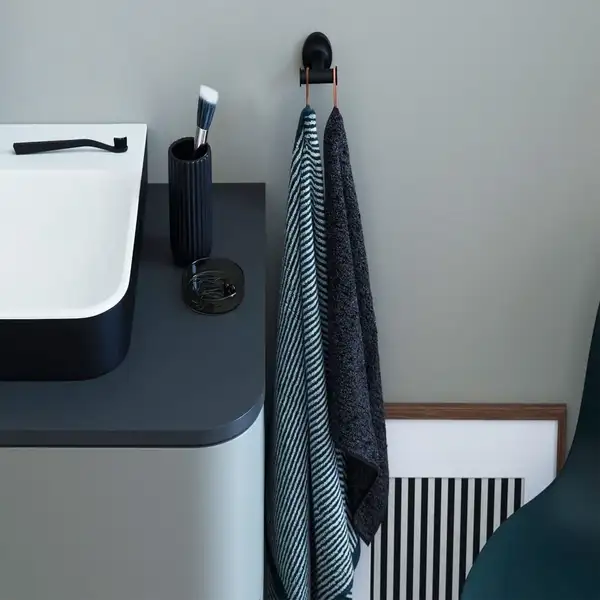 Крючок двойной Duravit Starck T, чёрный матовый (0099304600) фото 2 Aquada.com.ua