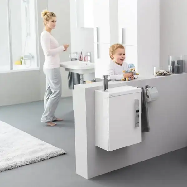Мини-раковина, отв. для смесителя справа Ravak Chrome 400 х 220 мм (XJGP1100000) фото 2 Aquada.com.ua Мини-раковина, отв. для смесителя справа Ravak Chrome 400 х 220 мм (XJGP1100000) фото 2 Aquada.com.ua