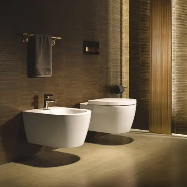 Унитаз подвесной Duravit ME by Starck (с сиденьем Soft Close) (2528090000+0020090000) фото 2 Aquada.com.ua Унитаз подвесной Duravit ME by Starck (с сиденьем Soft Close) (2528090000+0020090000) фото 2 Aquada.com.ua