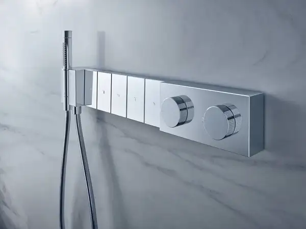 Термостатический модуль Select 680/100 на 5 выходов, алмазная резка Axor Edge (цвет - хром), с душевым гарнитуром (46731000) фото 3 Aquada.com.ua Термостатический модуль Select 680/100 на 5 выходов, алмазная резка Axor Edge (цвет - хром), с душевым гарнитуром (46731000) фото 3 Aquada.com.ua