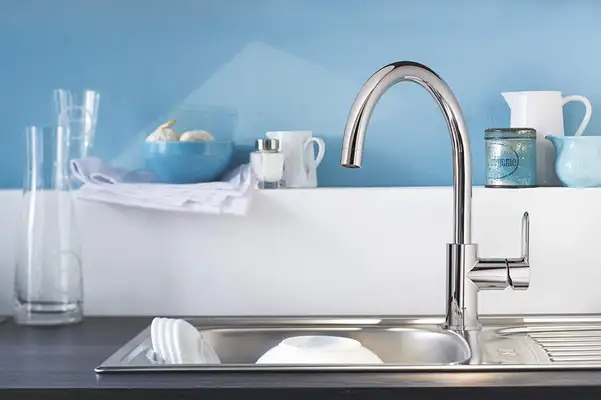 Смеситель для кухни Grohe Bau Loop (цвет - хром) (31368000) фото 5 Aquada.com.ua