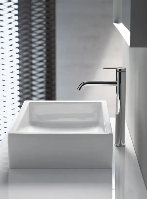 Смеситель для раковины высокий Duravit C.1 (цвет - хром), без донного клапана, излив 136 мм (C11030002010) фото 2 Aquada.com.ua