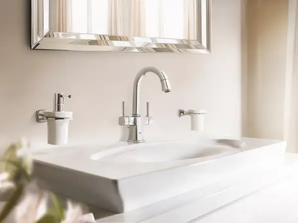 Змішувач для раковини L-розміру Grohe Grandera (21107000) Змішувач для раковини L-розміру Grohe Grandera (21107000)