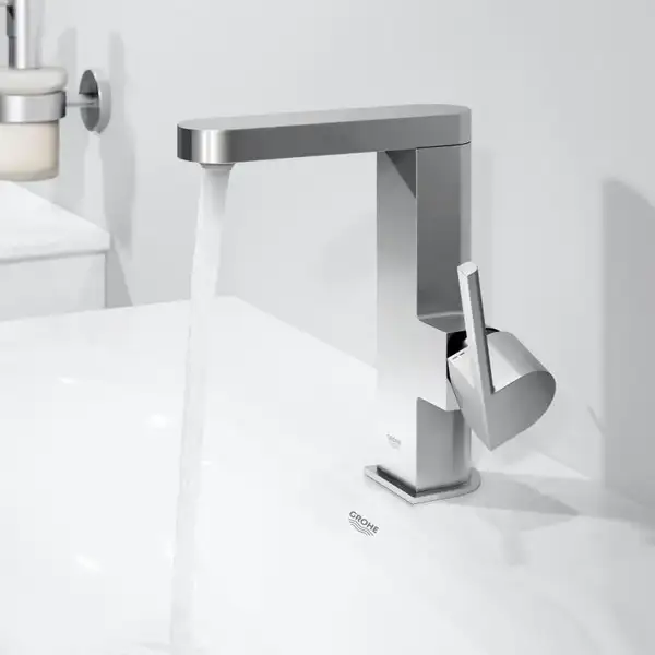 Grohe Plus Смеситель для умывальника M-Size, хром (23872003) Grohe Plus Смеситель для умывальника M-Size, хром (23872003)