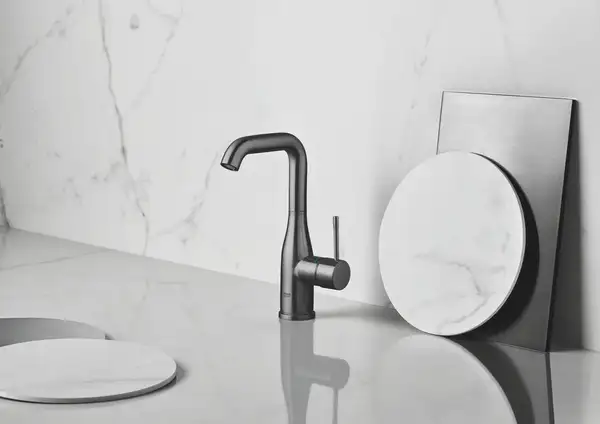 Змішувач для раковини L-розміру Grohe Essence New (32628AL1)
