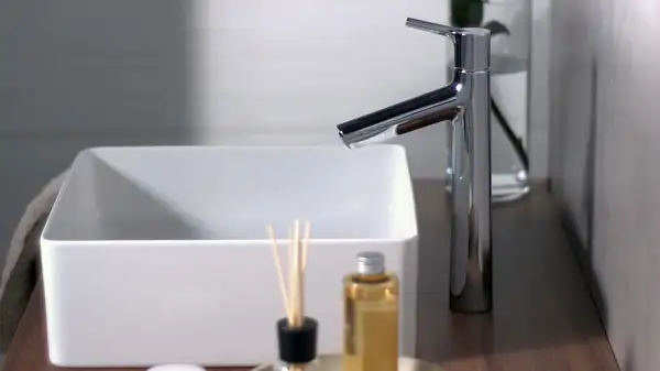 Смеситель для раковины, однорычажный Hansgrohe Talis S (цвет - хром), с донным клапаном (72031000) фото 2 Aquada.com.ua Смеситель для раковины, однорычажный Hansgrohe Talis S (цвет - хром), с донным клапаном (72031000) фото 2 Aquada.com.ua