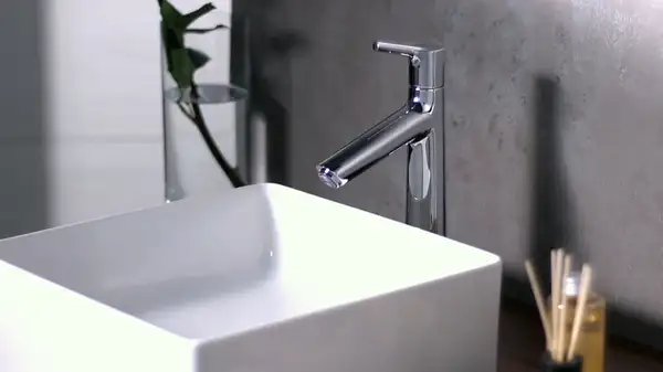 Смеситель для раковины, однорычажный Hansgrohe Talis S (цвет - хром), с донным клапаном (72031000) фото 3 Aquada.com.ua Смеситель для раковины, однорычажный Hansgrohe Talis S (цвет - хром), с донным клапаном (72031000) фото 3 Aquada.com.ua