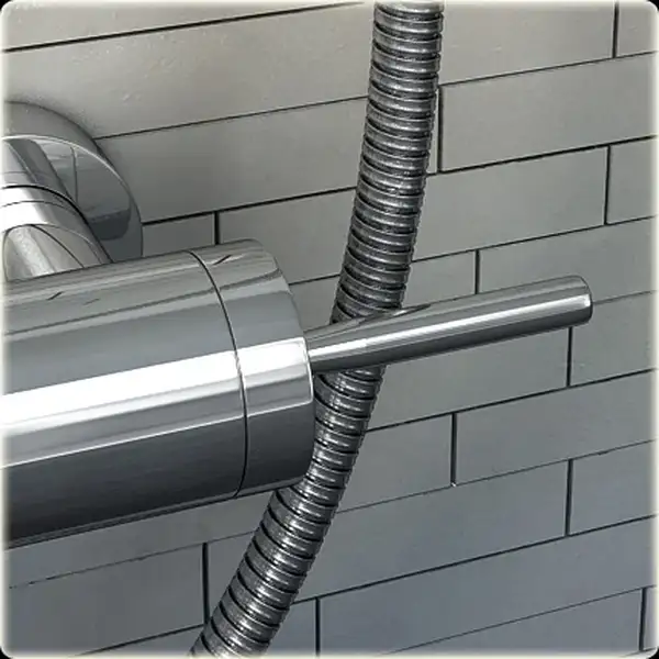 Душевой гарнитур KOHLMAN MAXIMA CHROME с изливом (QW277M)