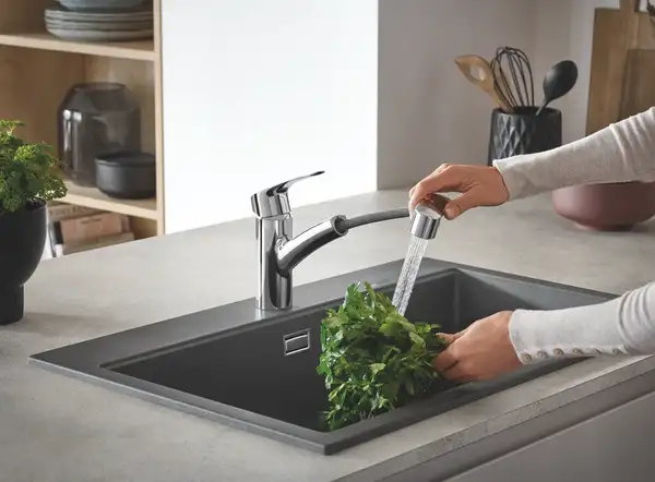 Grohe Eurosmart New Змішувач для кухні, хром (30305001)