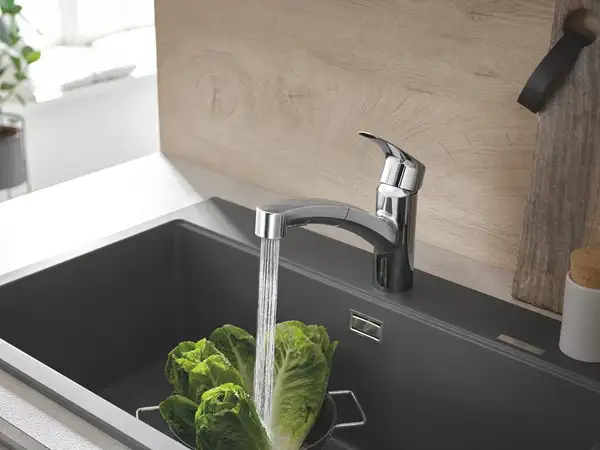 Grohe Eurosmart New Змішувач для кухні, хром (30305001)
