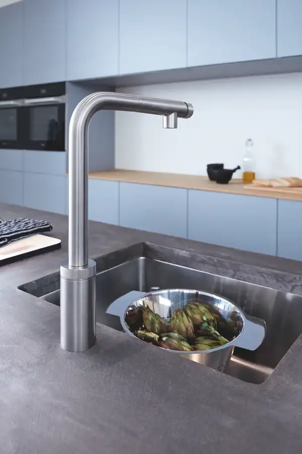 Змішувач для кухні з висувним виливом Grohe Minta SmartControl (31613DC0) Змішувач для кухні з висувним виливом Grohe Minta SmartControl (31613DC0)