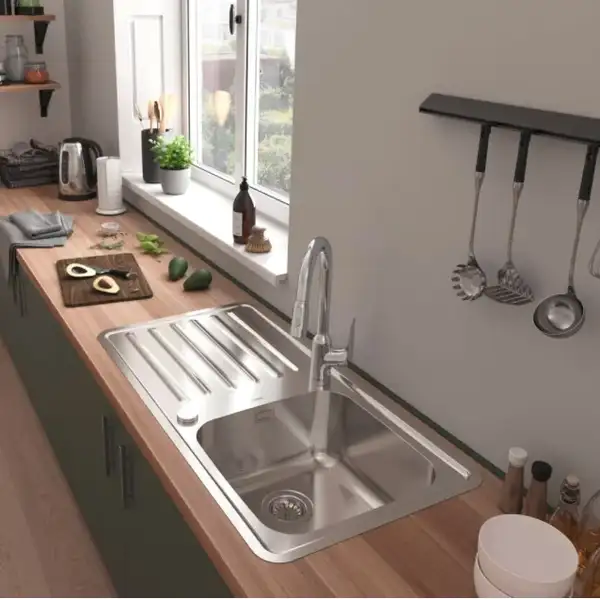 Змішувач для кухні Hansgrohe Focus M42-H220 2Jet з висувним виливом, Sbox, хром (71820000)