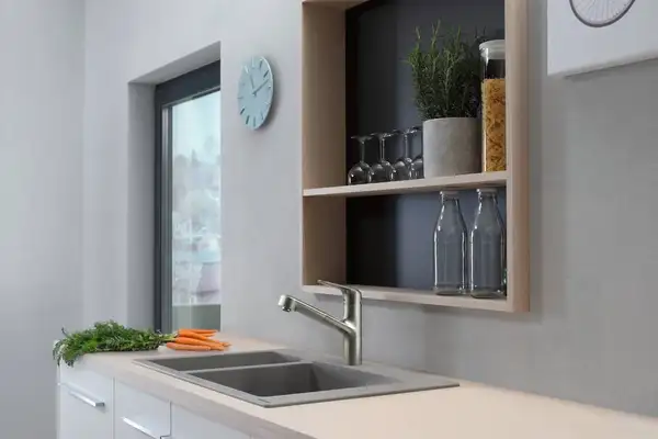 Кухонный смеситель 150, с вытяжным изливом, 1jet sBox Hansgrohe Focus M42 (цвет - сталь) 71829800