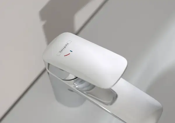 Смеситель для раковины 70 Hansgrohe Logis Coolstart (цвет - хром), без донного клапана 71073000