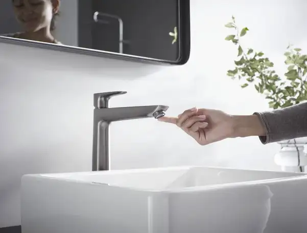 Смеситель для раковины высокий Hansgrohe Talis E (цвет - шлифованный чёрный хром), без донного клапана 71717340