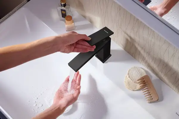 Змішувач для раковини 110 CoolStart EcoSmart+ Hansgrohe Tecturis E (колір - чорний матовий), з донним клапаном 73014670